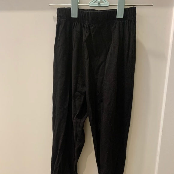 ๐ black high waisted leggings (2 for $30) - Picture 5 of 7